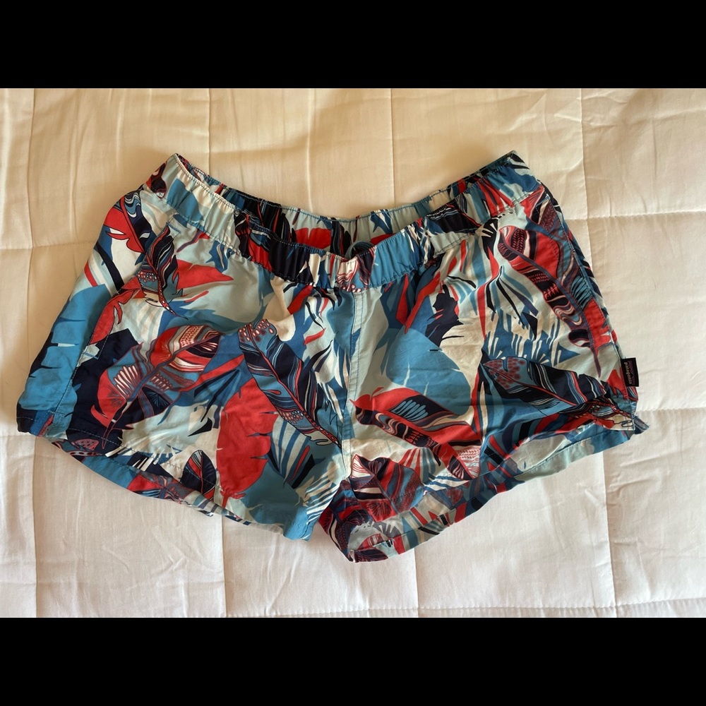 Patagonia barely baggies womens shorts blue pink feather size M